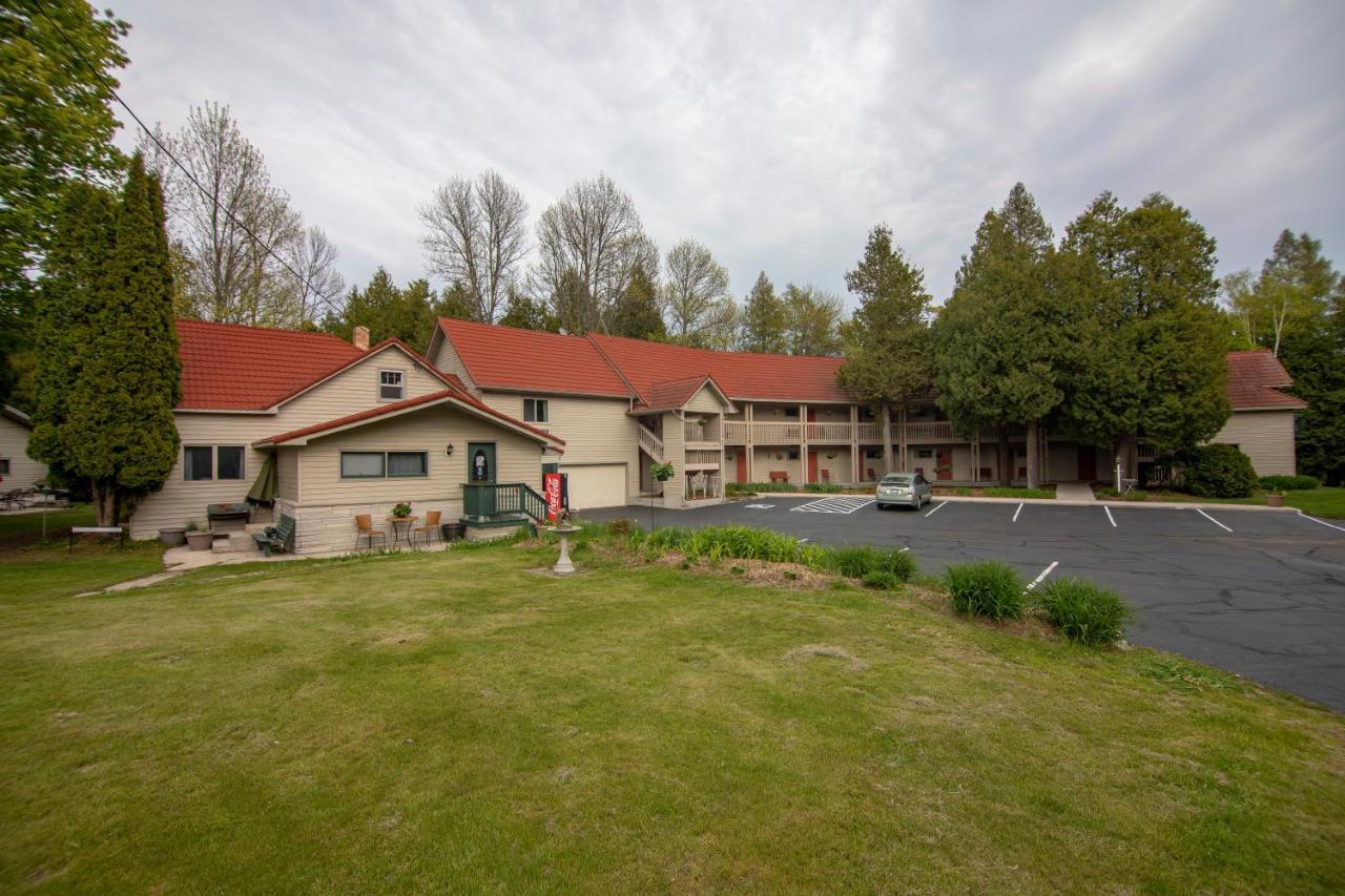 Ridges Inn & Suites Baileys Harbor Kültér fotó