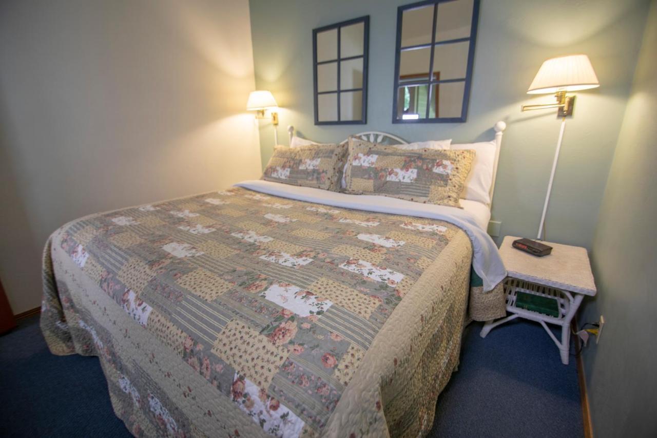 Ridges Inn & Suites Baileys Harbor Kültér fotó