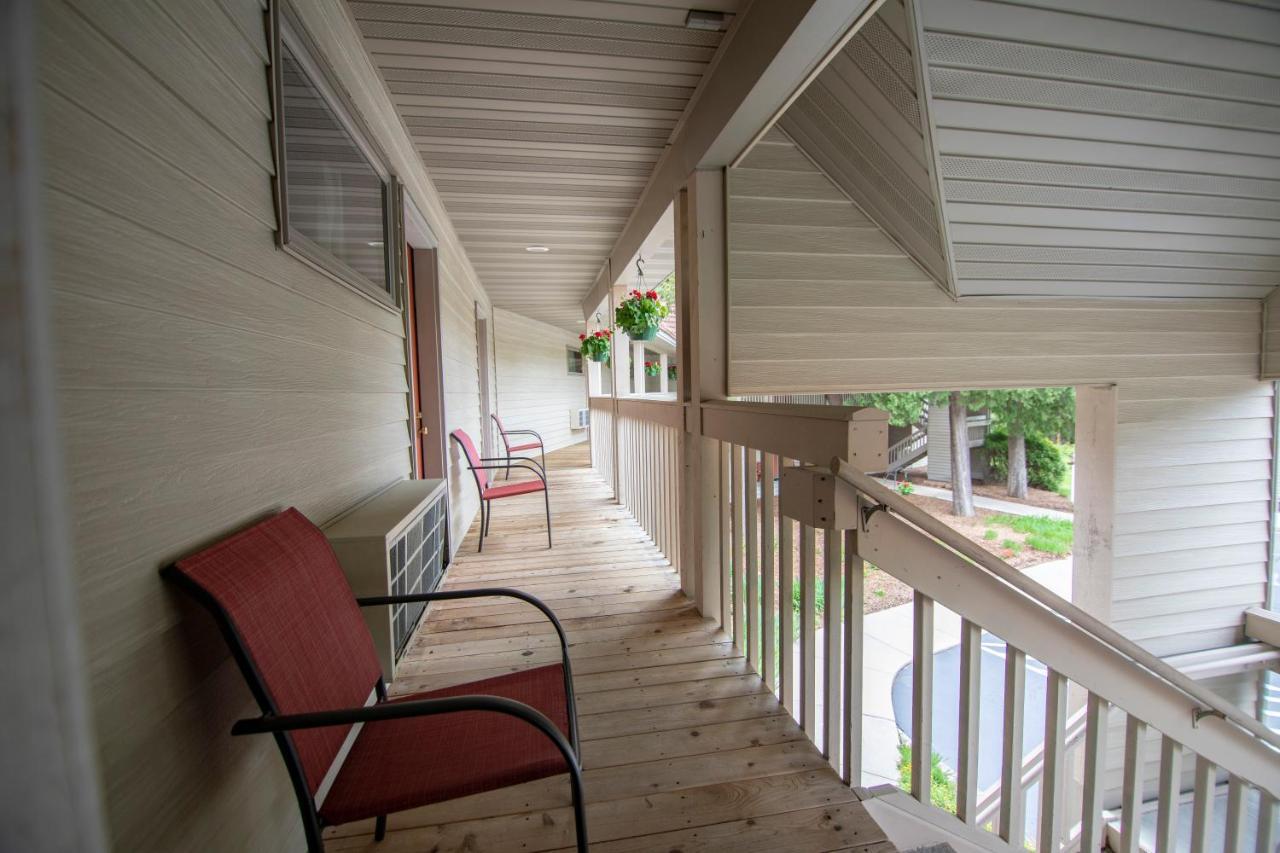 Ridges Inn & Suites Baileys Harbor Kültér fotó